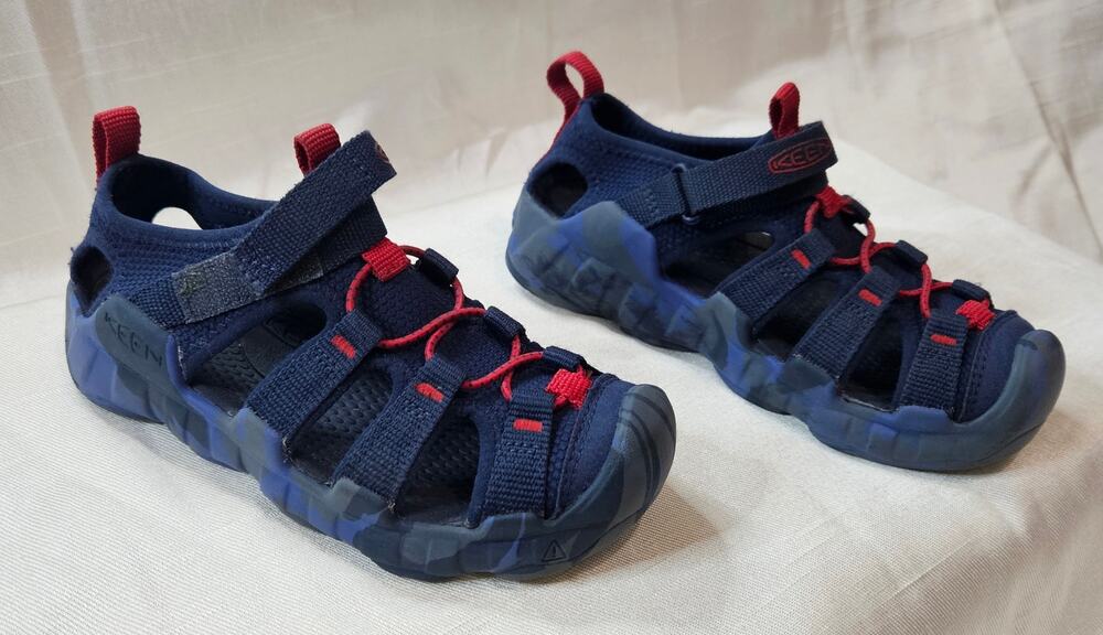 KEEN Kids' Hyperport H2 Sandals - Navy and Red Camo Size 13